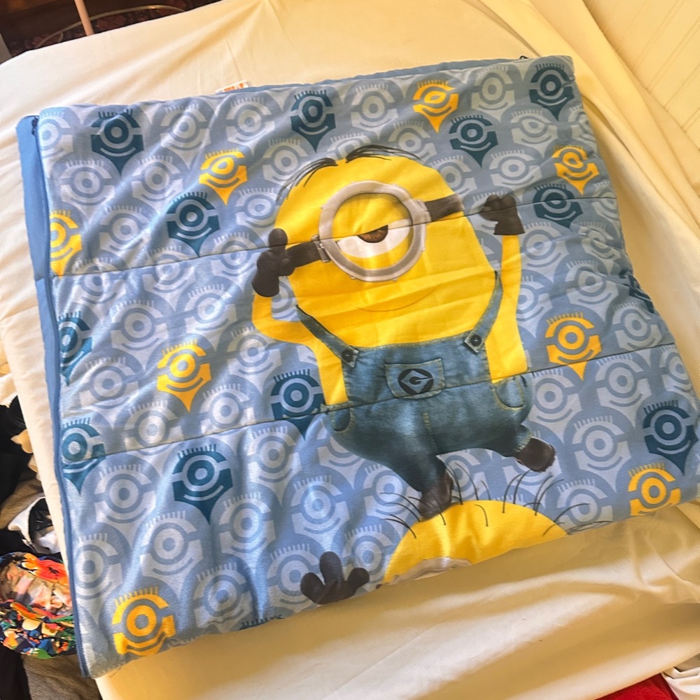 Minions Blue and Yellow Throw sleeping bag/blanket
